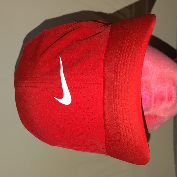 Nike Heritage86 Dri-Fit Perforated Unisex Strapback Running Cap Hat OSFM - Picture 1 of 9